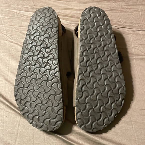 Birkenstock size 10.5 men’s main image 5